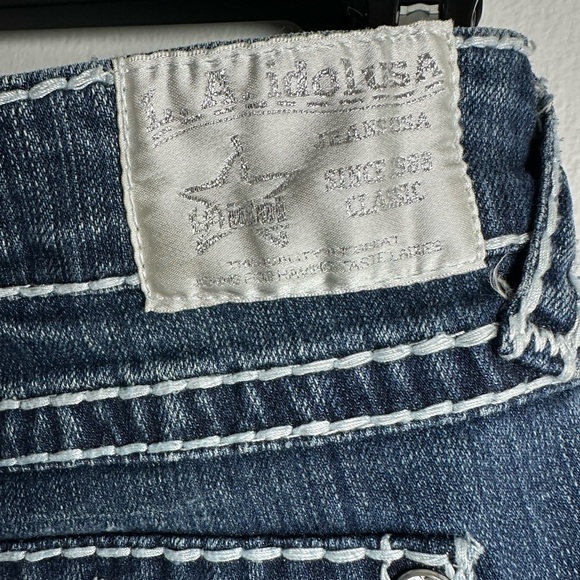 Ladies Rhinestone Embroidered Bootcut Denim Jeans LA Idol USA Jeans. Size 5 - Picture 12 of 12